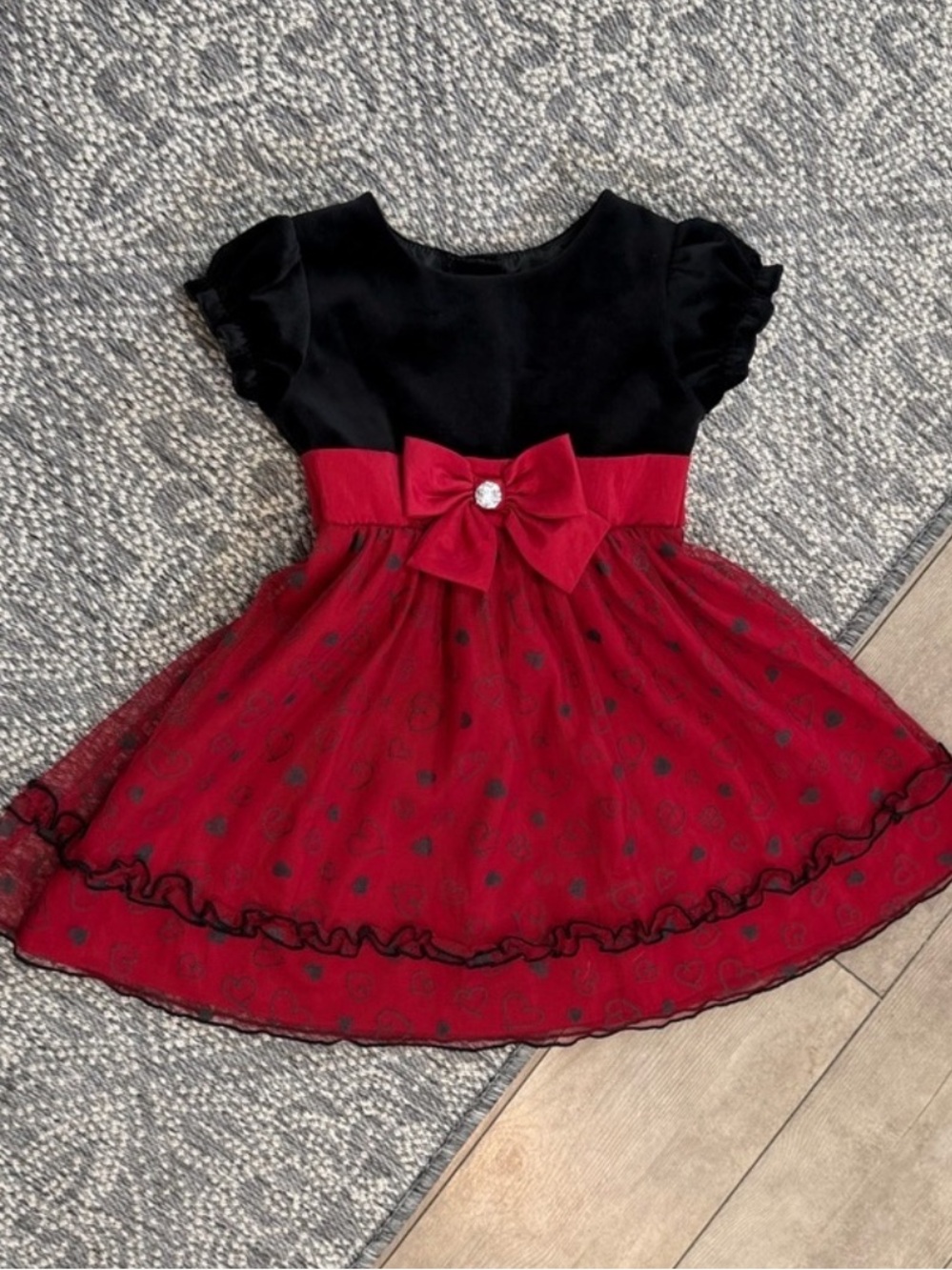 Dollie & Me 3T Toddler Girl Black and Red Velvet Bow Party Dress Heart Print